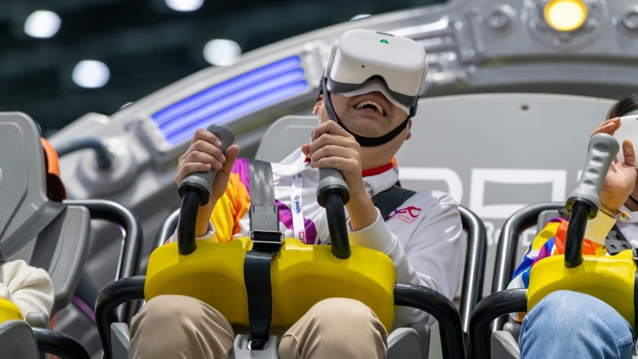 DOF Robotics wins IAAPA Brass Ring Best Exhibit