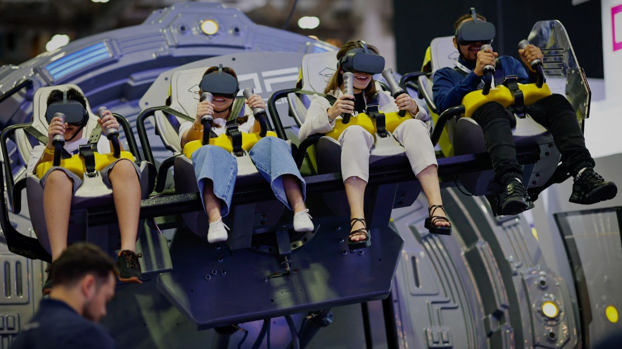 DOF trade show booth demo