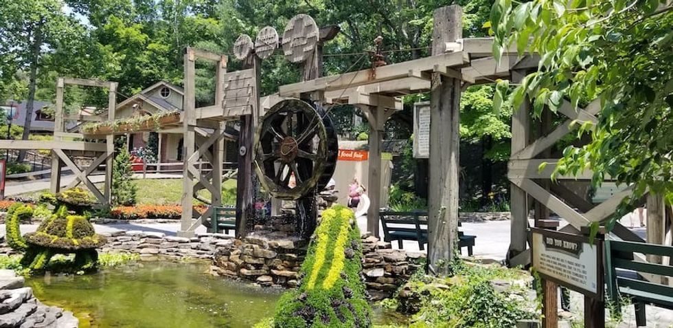 Dollywood Grist Mill
