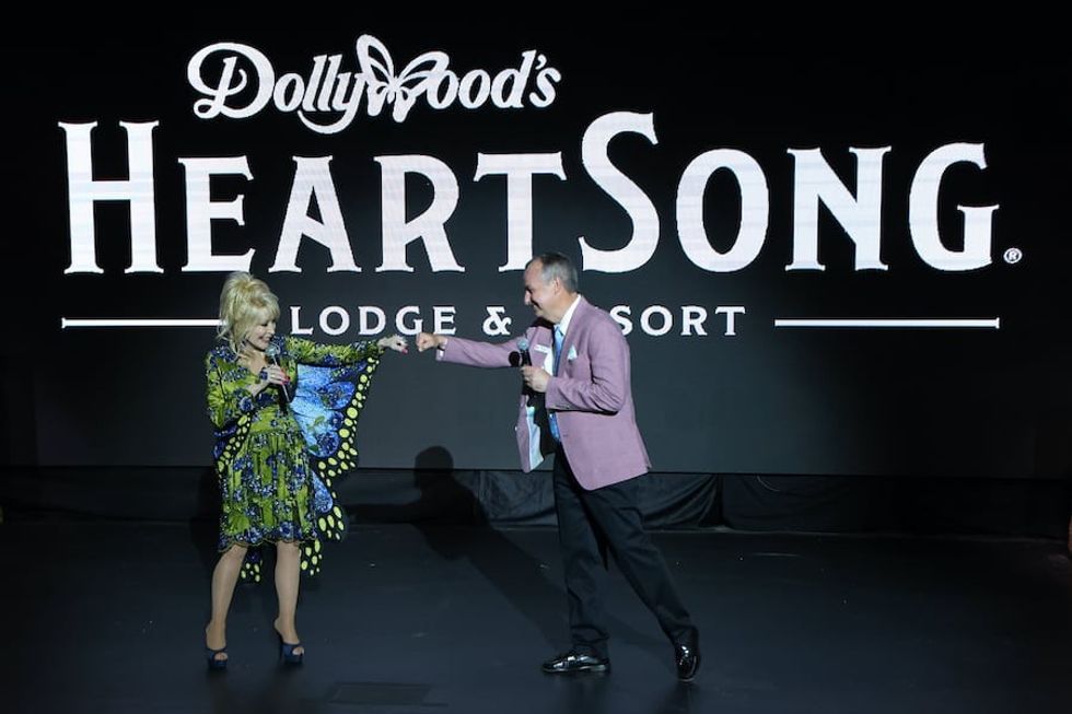 Dollywoods-HeartSong-lodge-and-resort-announcement