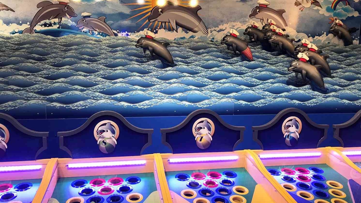 dolphin derby game by elton games at circus circus hotel & casino, reno
