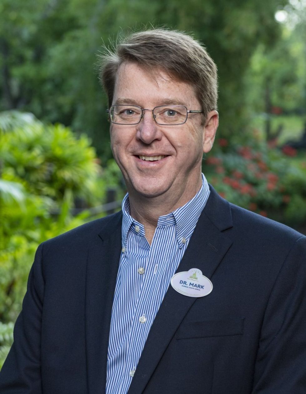 Dr Mark Penning
