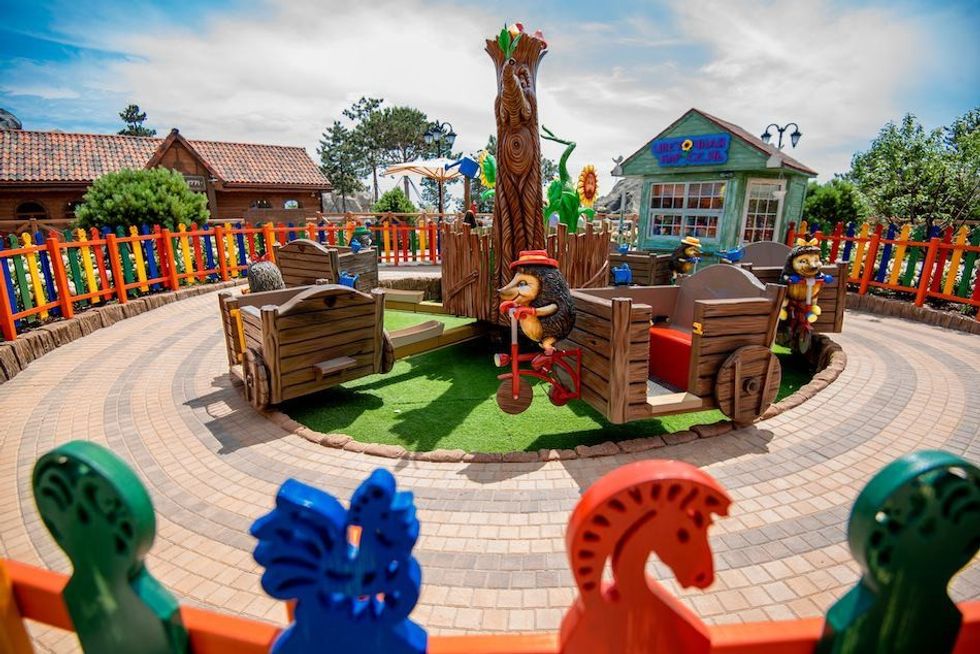 Dreamwood theme park Mriya resort hedgehog ride