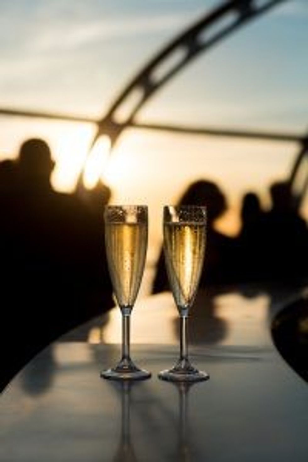 drinks nighttime i360