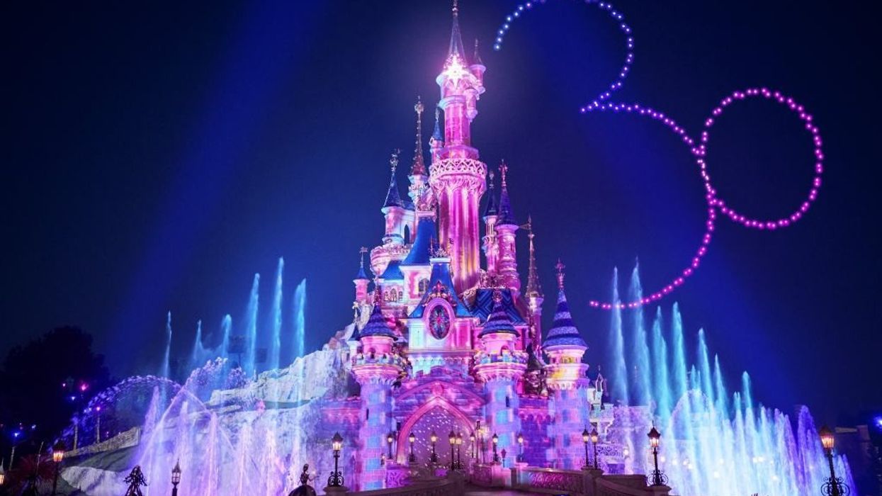 Dronisos drones Disneyland Paris