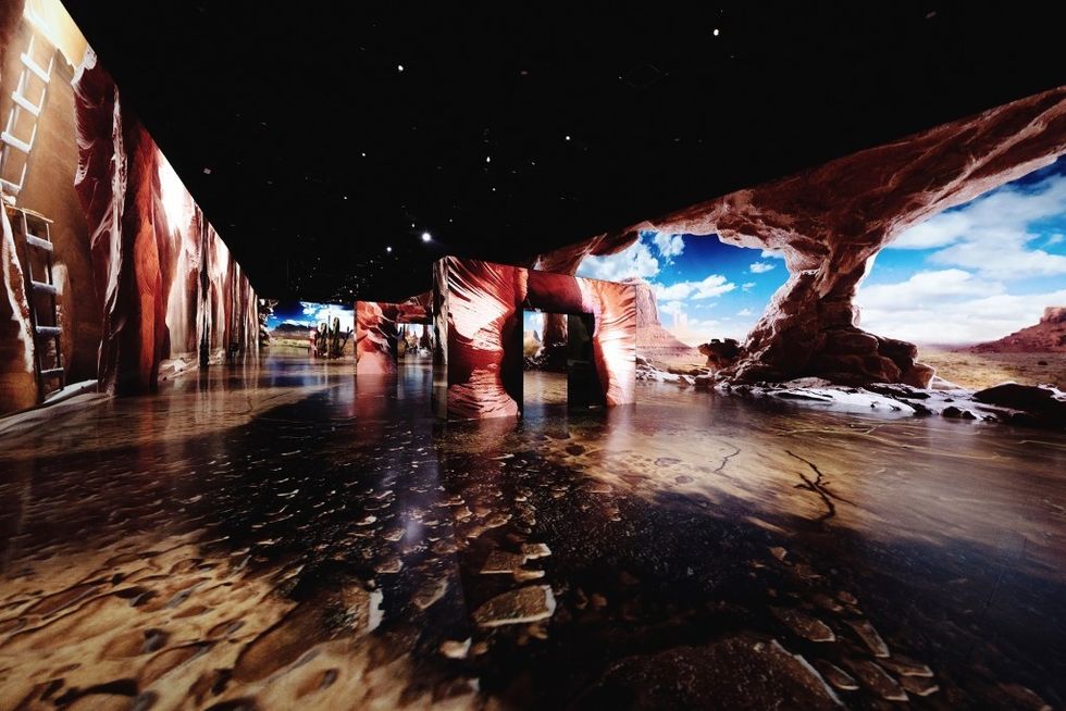 d’strictARTE MUSEUM LAS VEGAS exhibit