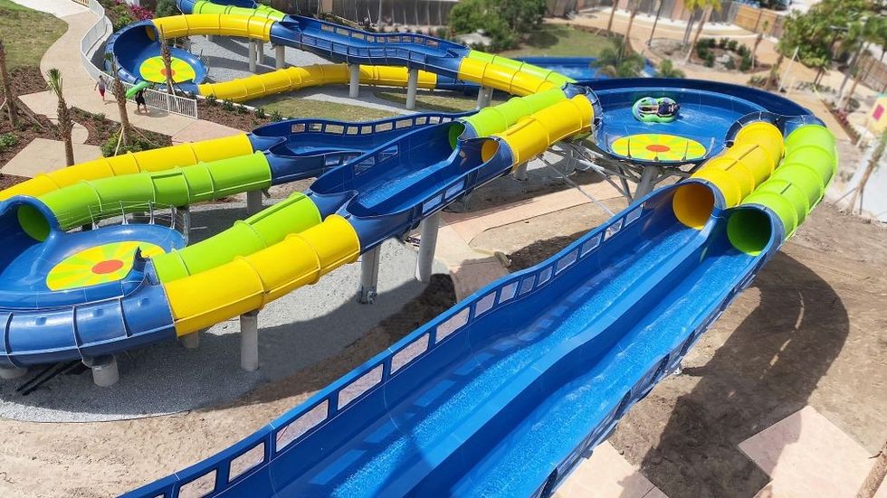 Dueling FlyingSAUCER SeaWorld Adventure Island Rapids Racer