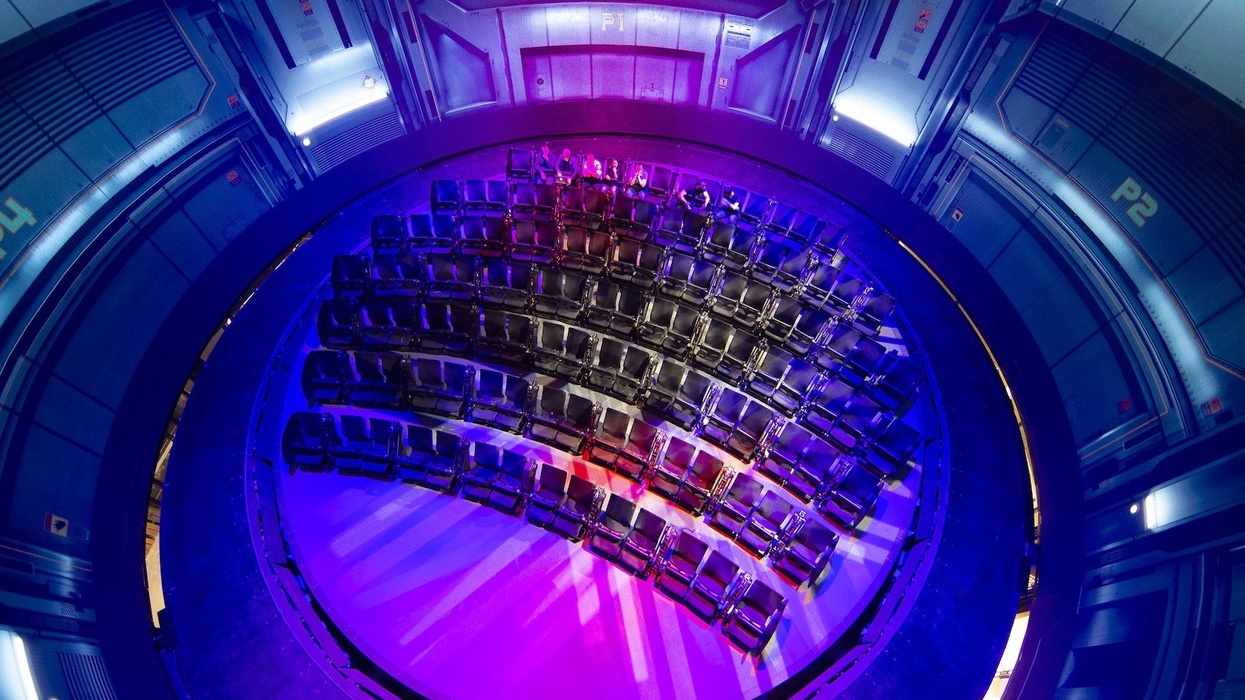 dynamic attractions motion theatre