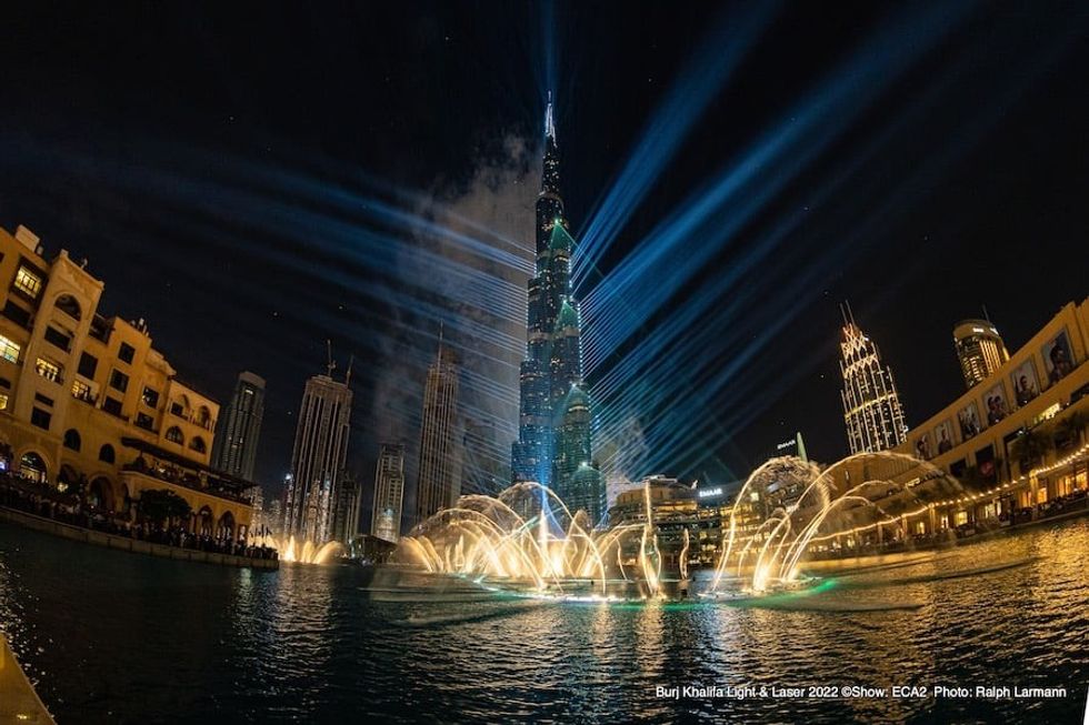 ECA2_Burj Khalifa lasers fountain