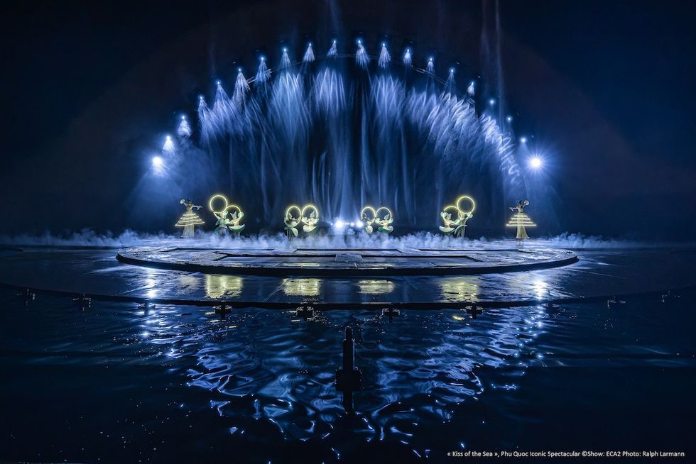 ECA2 Kiss of the Sea dancers