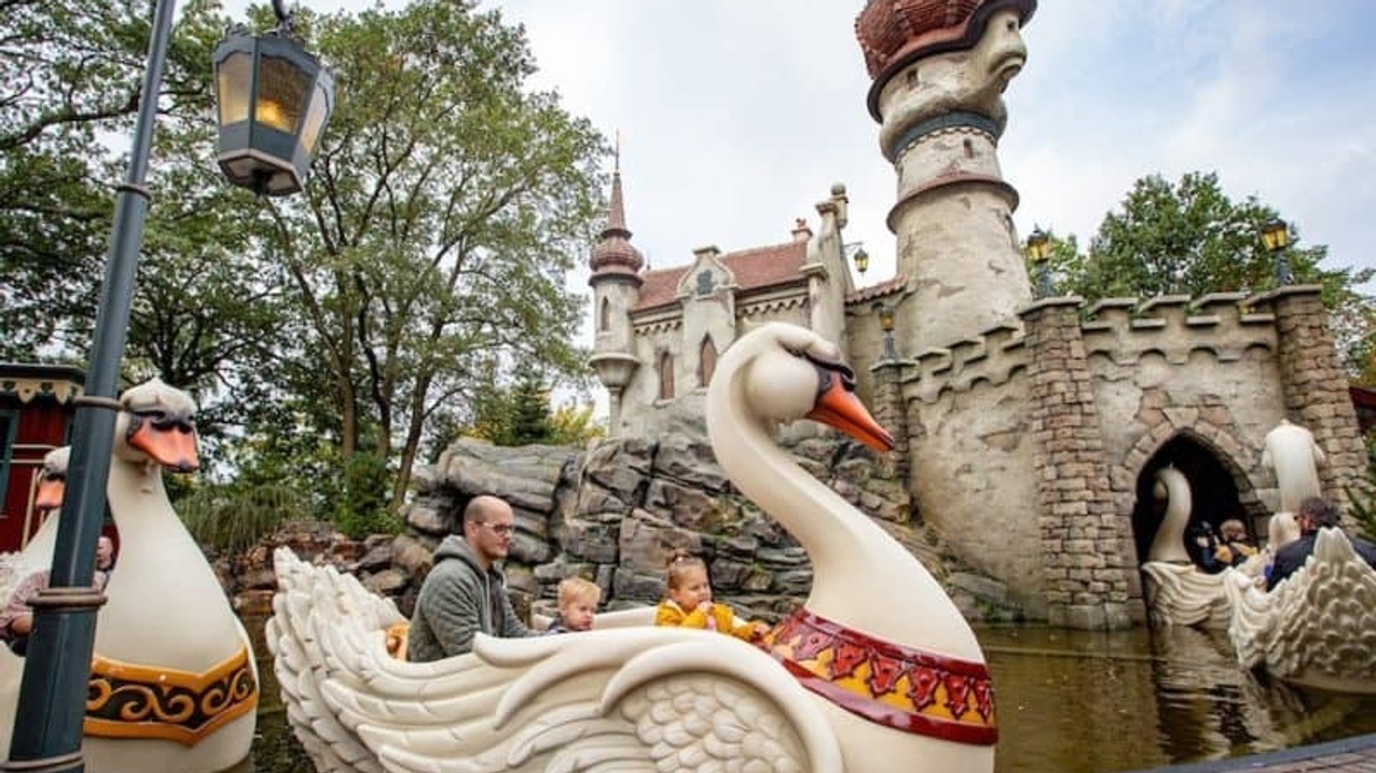 efteling six swans