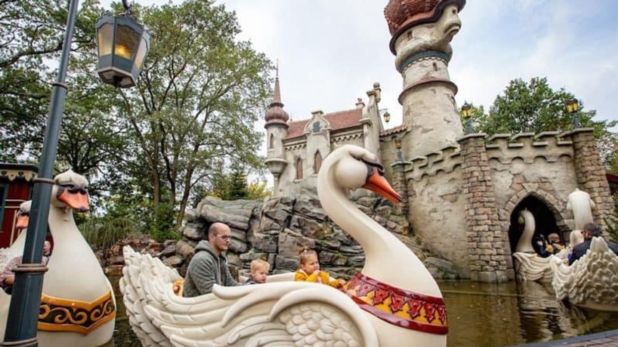 efteling six swans
