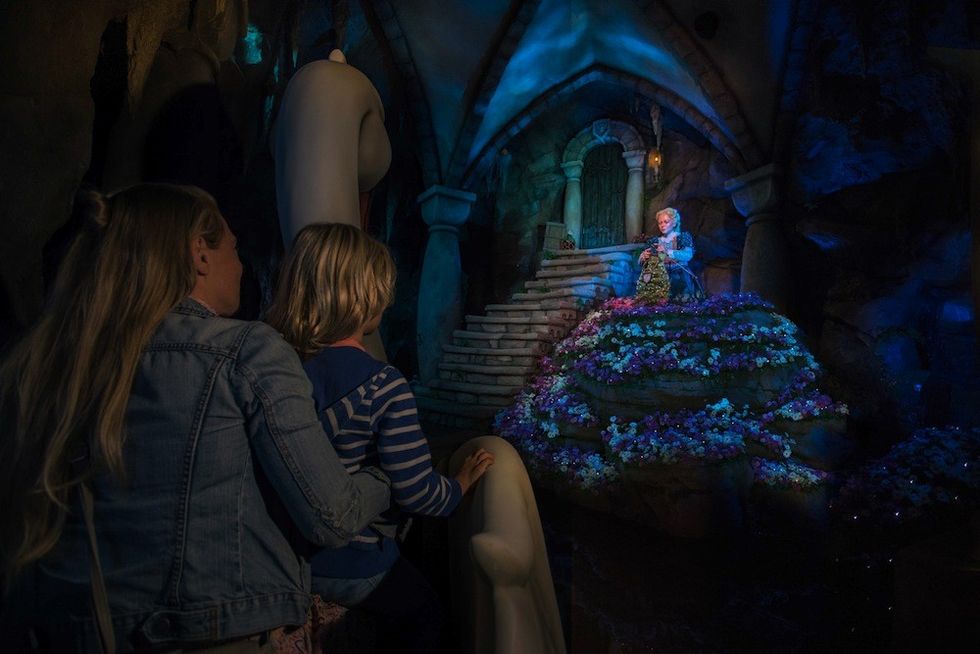 Efteling - The Six Swans