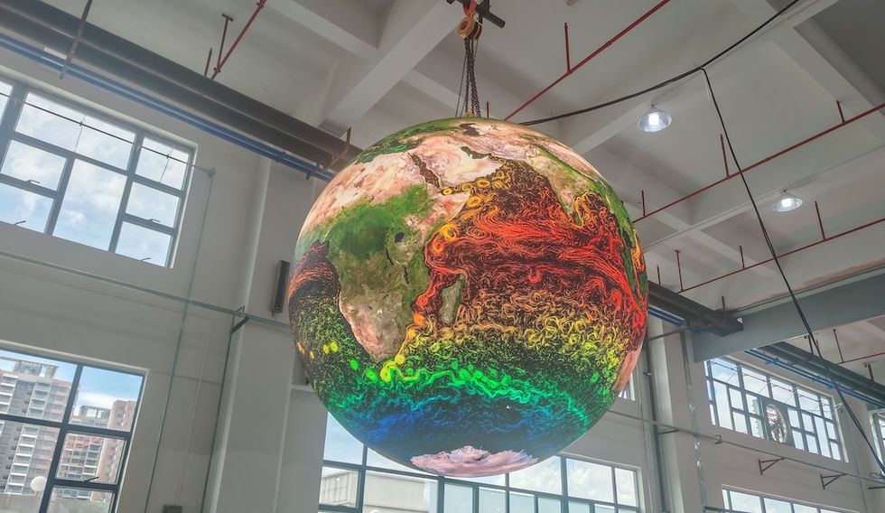 Elumenati OmniLED Globe