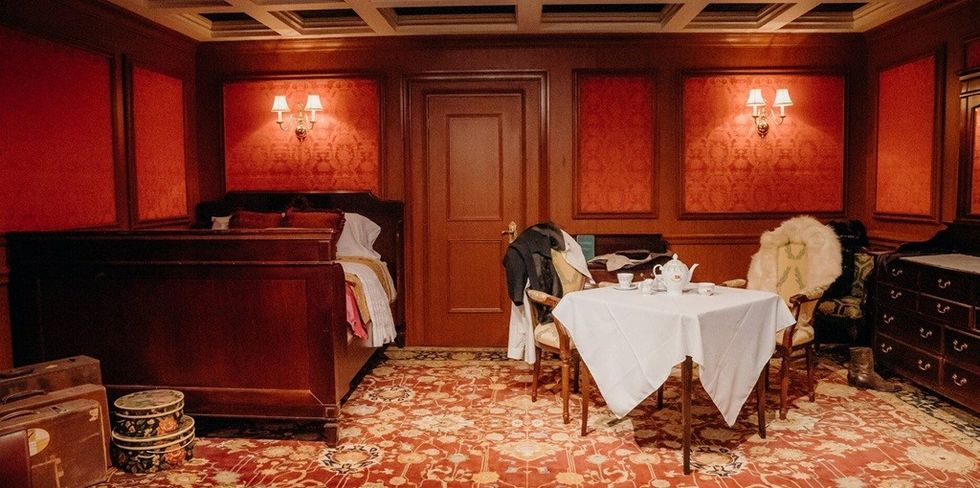 EM Group Titanic Barcelona first-class cabin