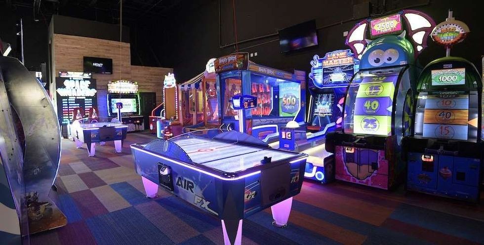 Embed arcade game