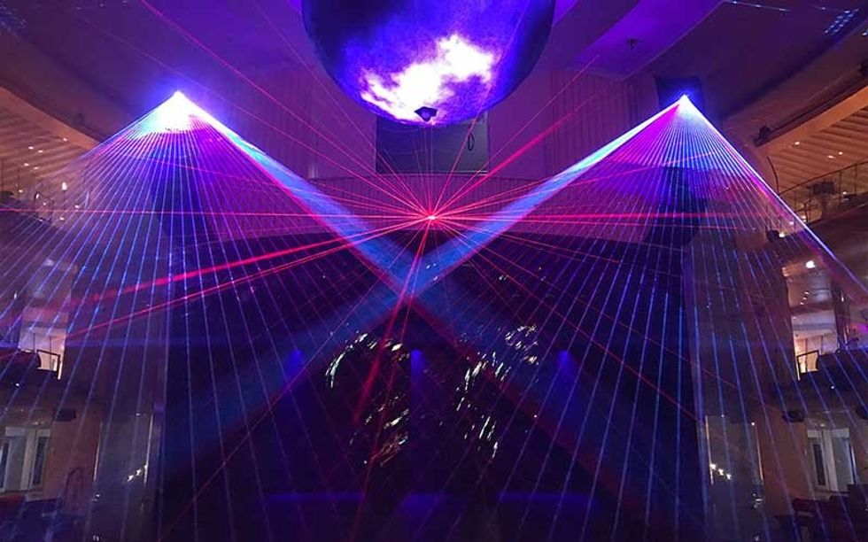 Emotion Media Factory AidaPerla multimedia show