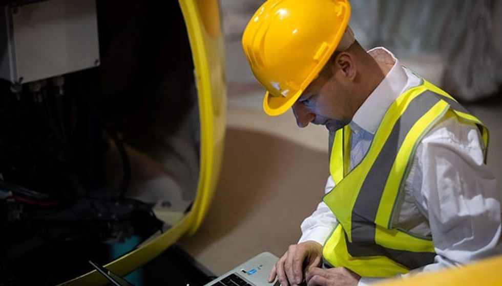 engineer tests tejix spinning coaster sound system