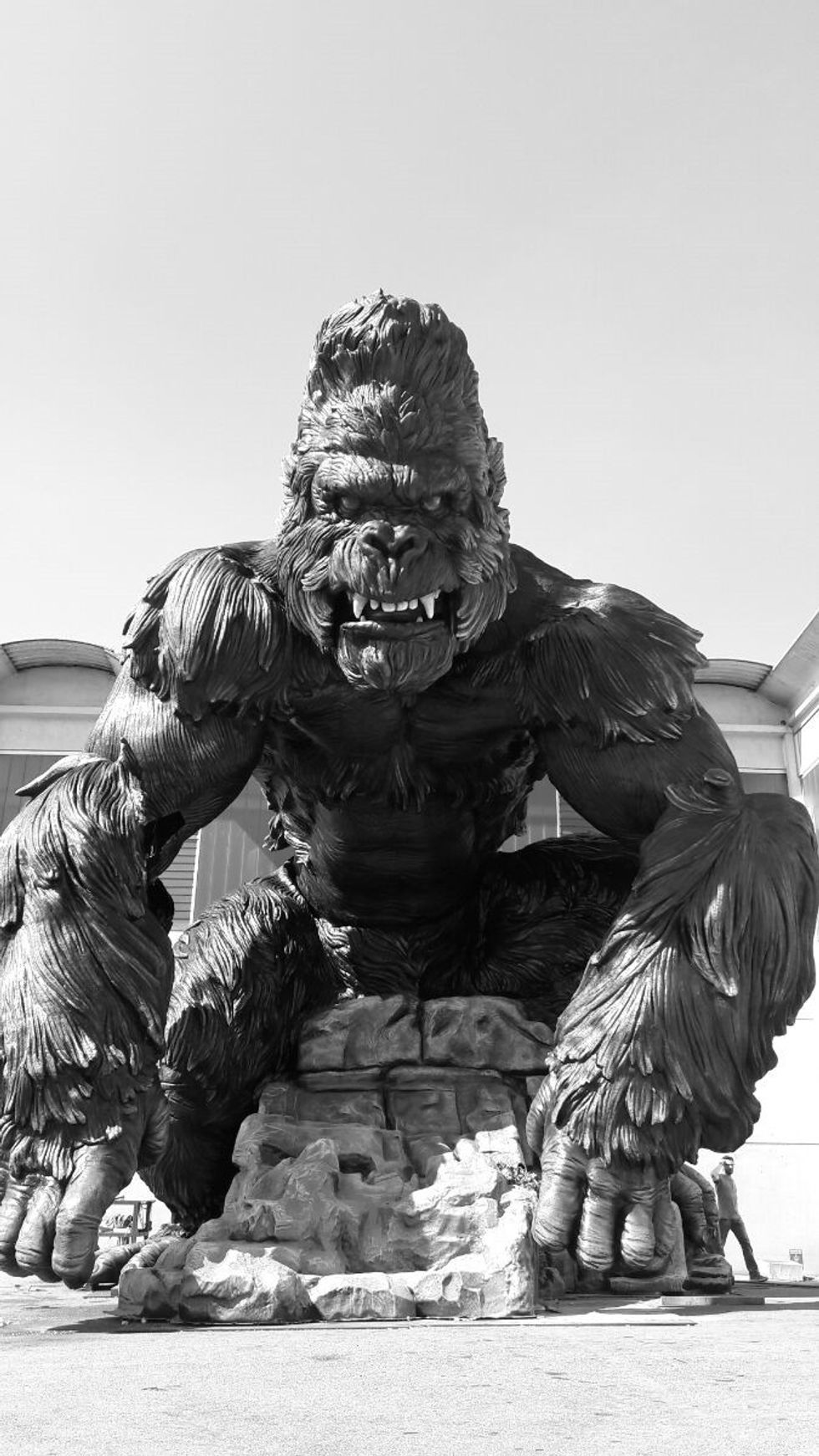 EOS King Kong world largest animatronic