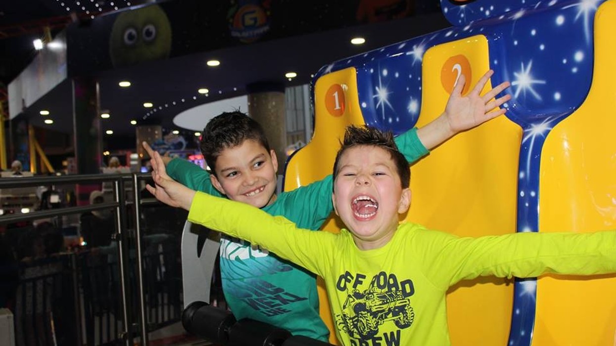 EOS Rides Graffiti Tower Kids