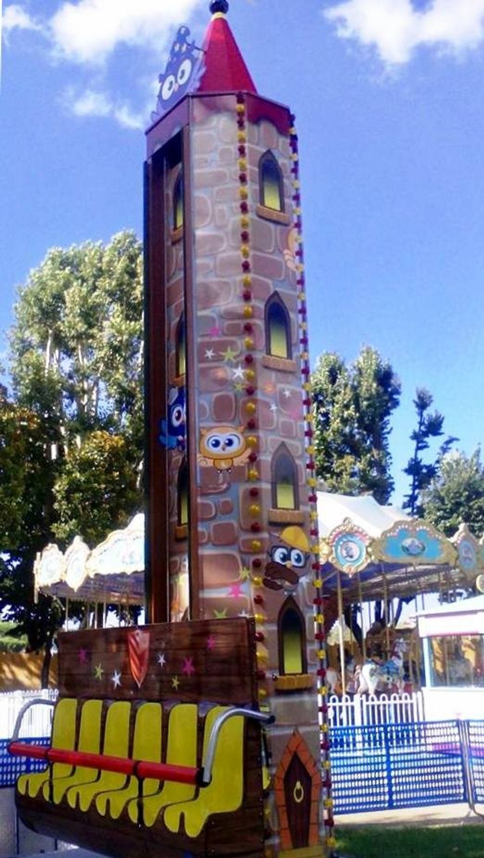 EOS Rides provides family spinning coaster and more to Rome's Luneur theme park