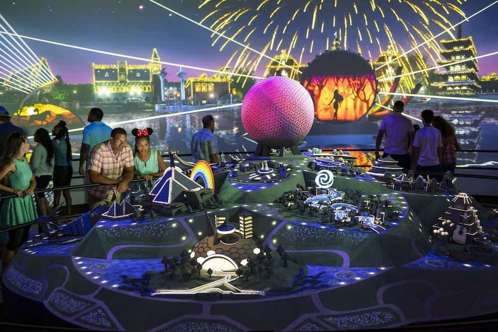 Epcot Experience HarmoniUS nighttime spectacular