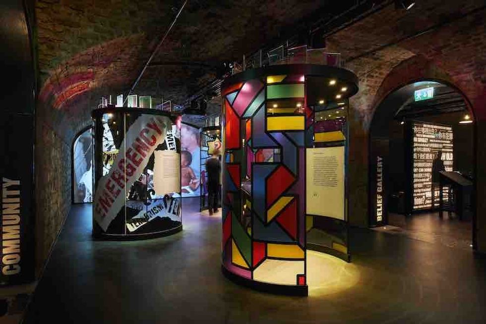 epic irish emigration museum display