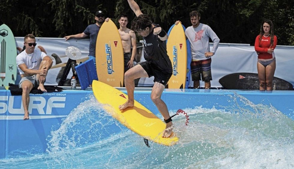 EpicSurf Heroes Paradise wave pool