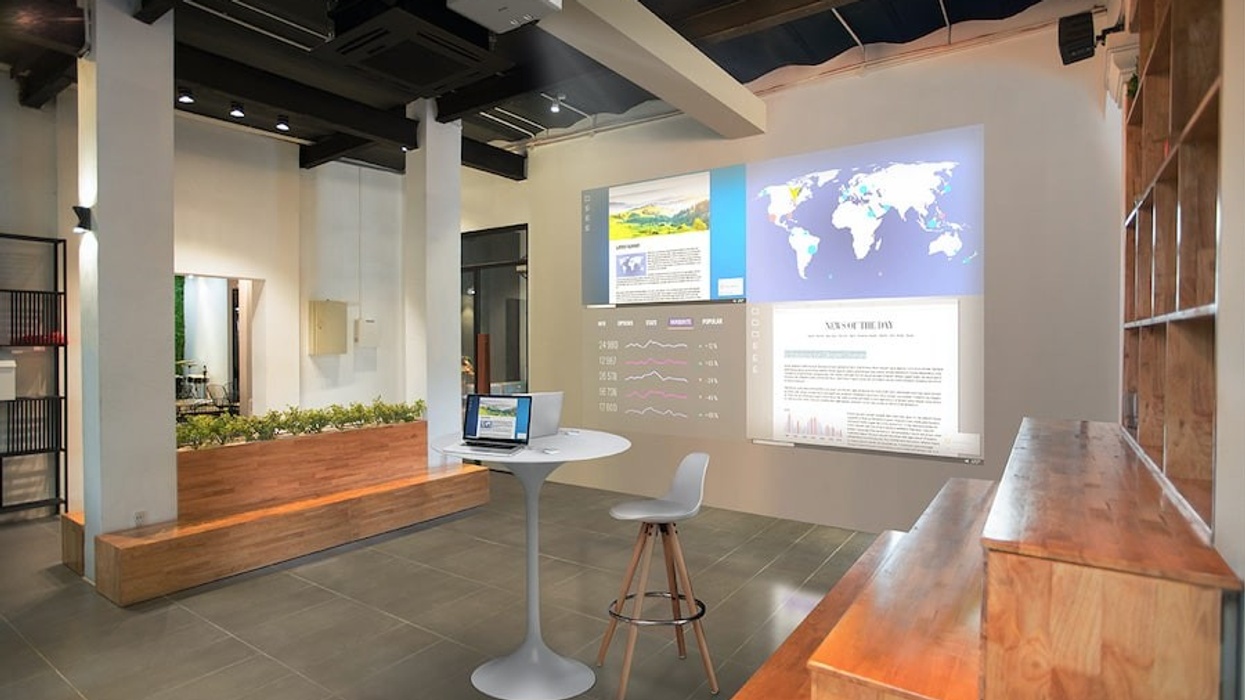 Epson EB-L700 series