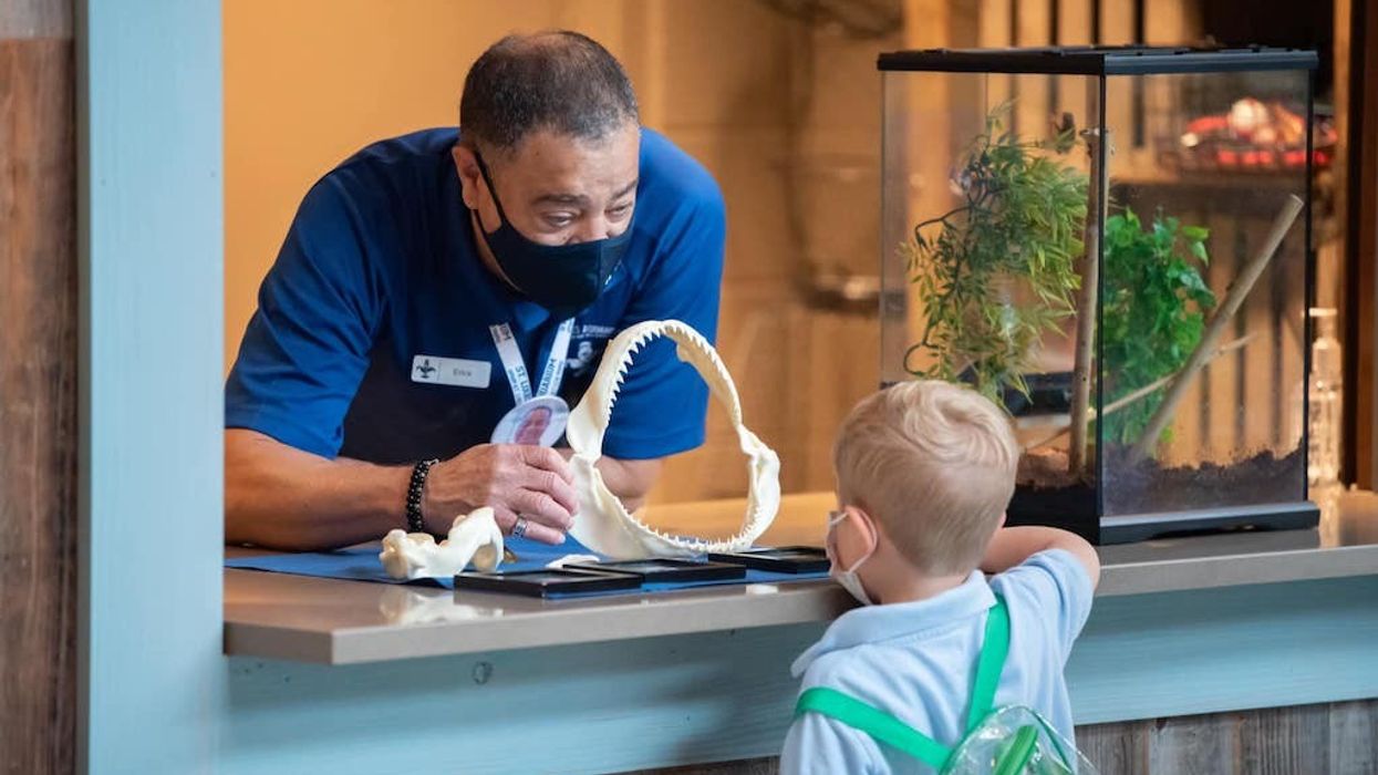 Eric with guest at St Louis Aquarium