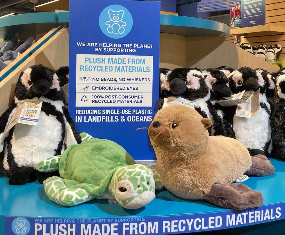 Event Netowrk Recycled Plush New England Aquarium