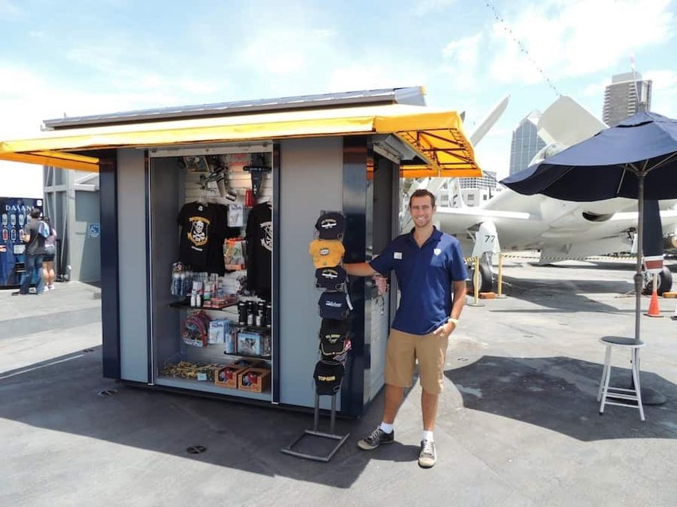 Event Network outdoor retail kiosk Hiring after covid