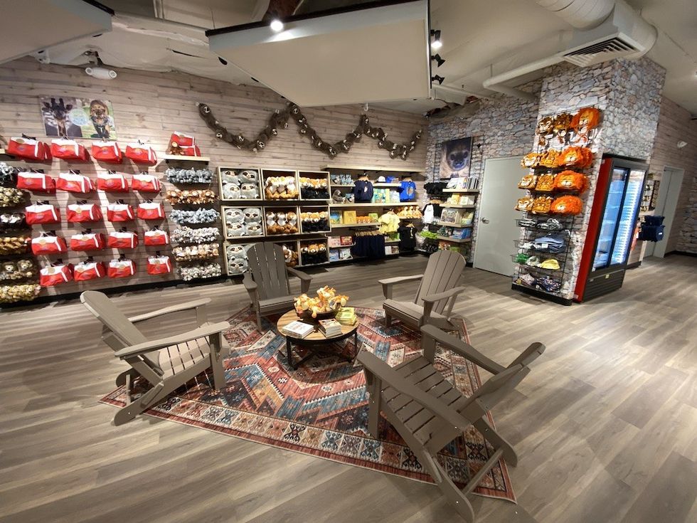 Event Network remodels Phoenix Zoo