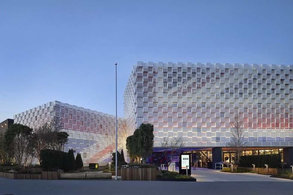 Expo 2025 UK Pavilion dusk ©Hufton+Crow
