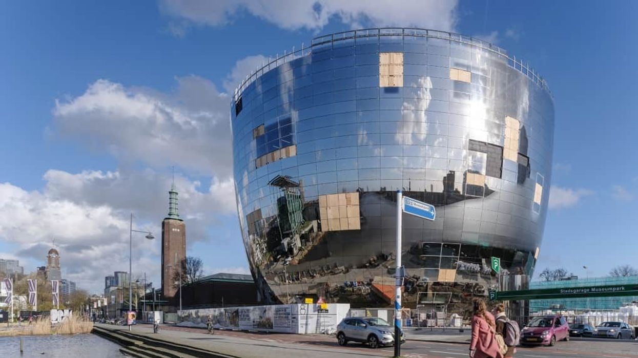 exterior mirrored building of Depot Boijmans Van Beuningen