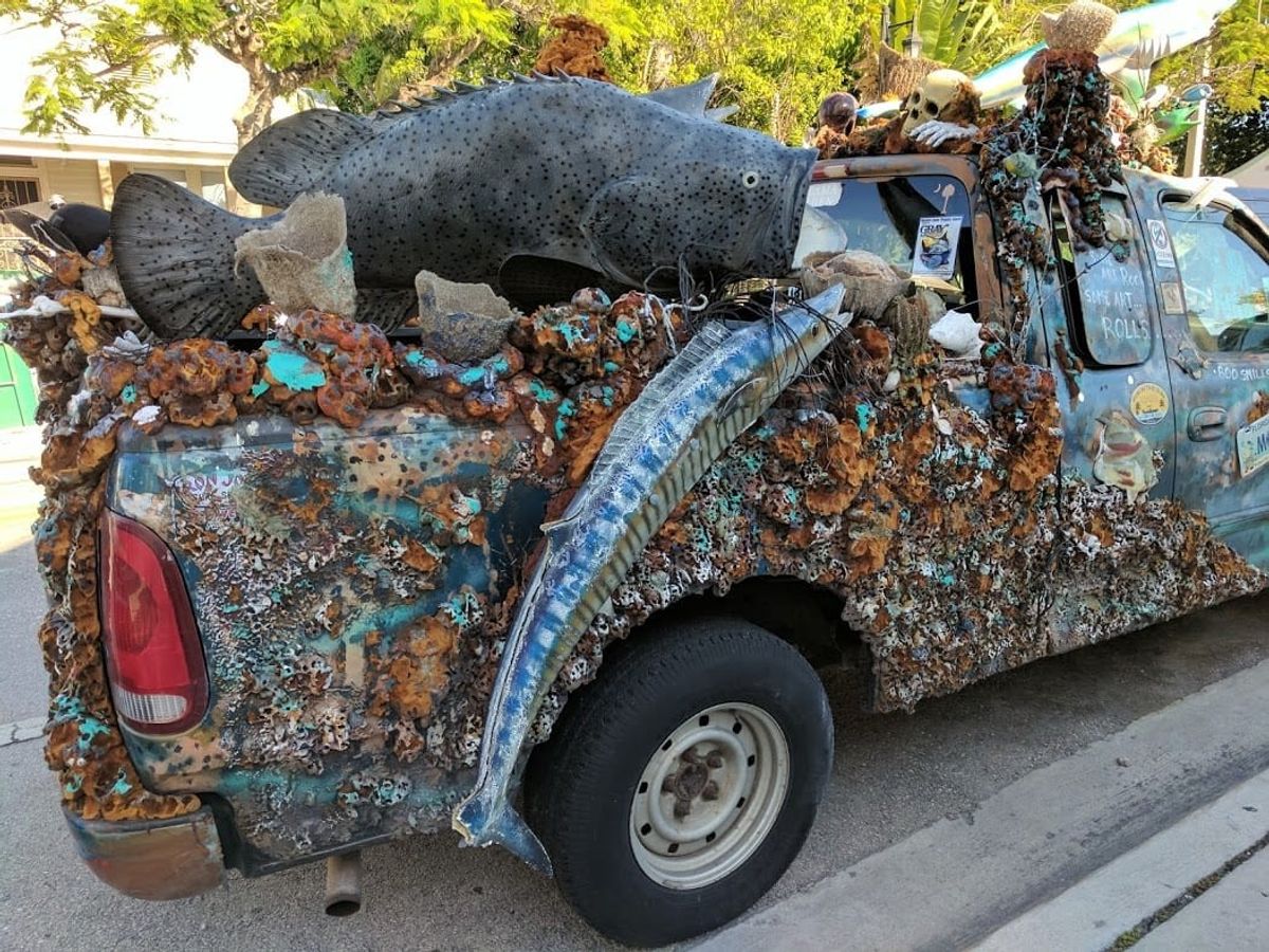 Fish coral themed car key west