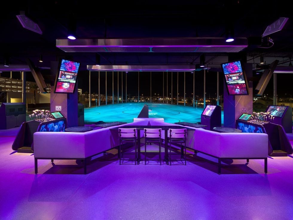 Float4 Realmotion at Atomic Golf