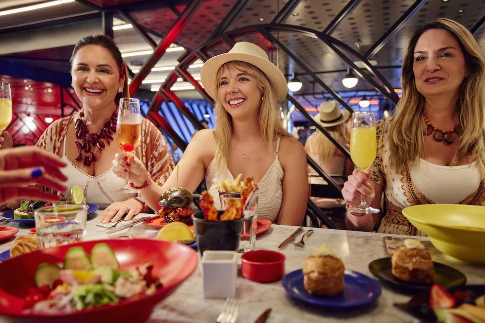 Food and drink on Valiant Lady