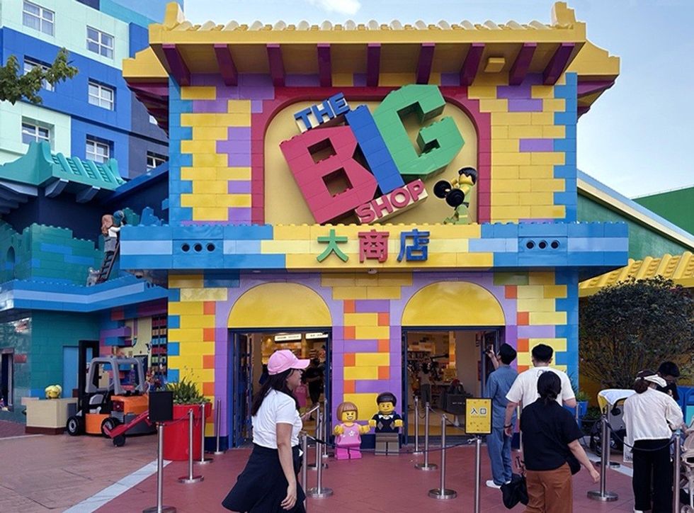 FORREC Legoland Shanghai shop c. FORREC