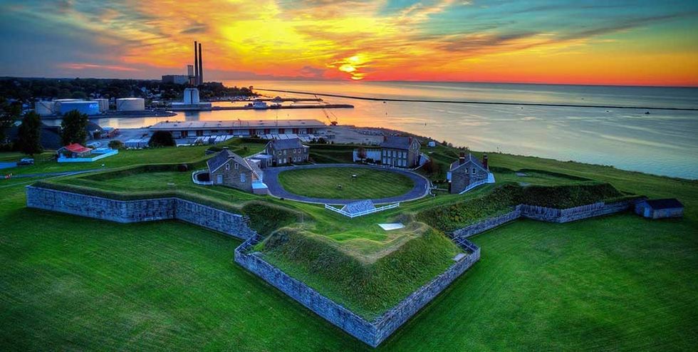 fort sunset Oswego