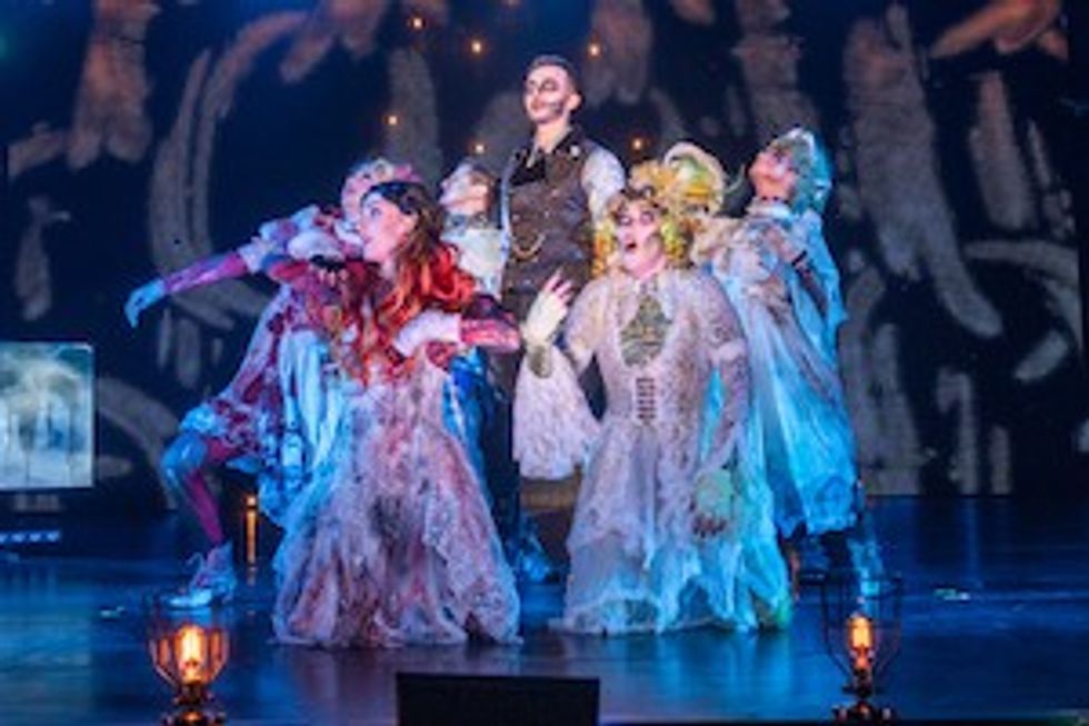 Freakshow performers
