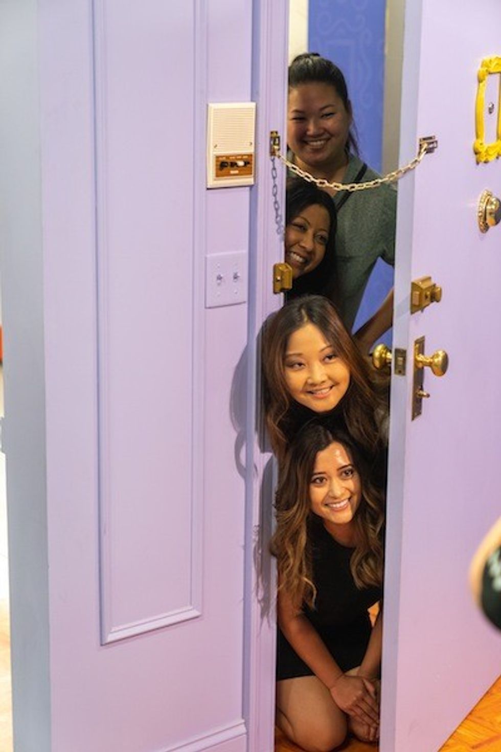 Friends-Pop-Up-Experience-door