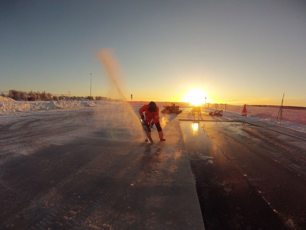 Frozen innovations chainsaw ice