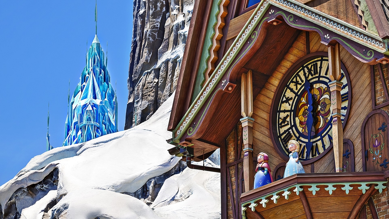 frozen land hong kong disneyland