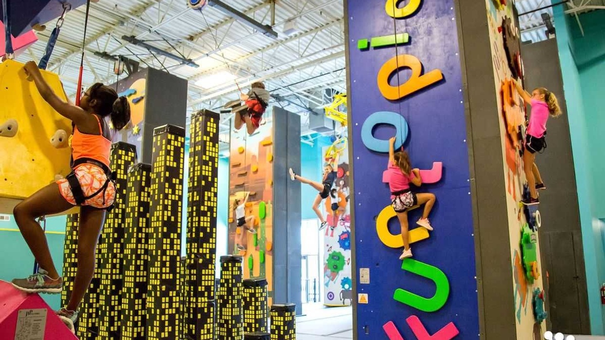 Funtopia Naperville, Walltopia