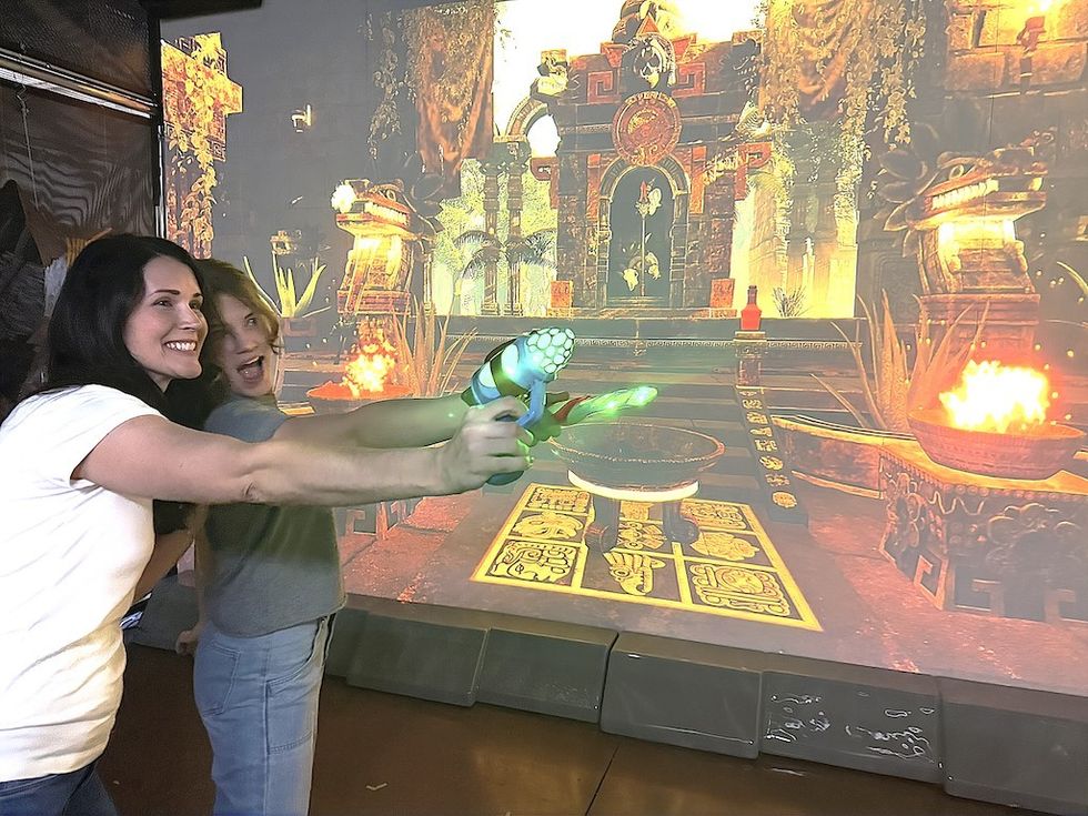 FuzionGamz Mother and daughter