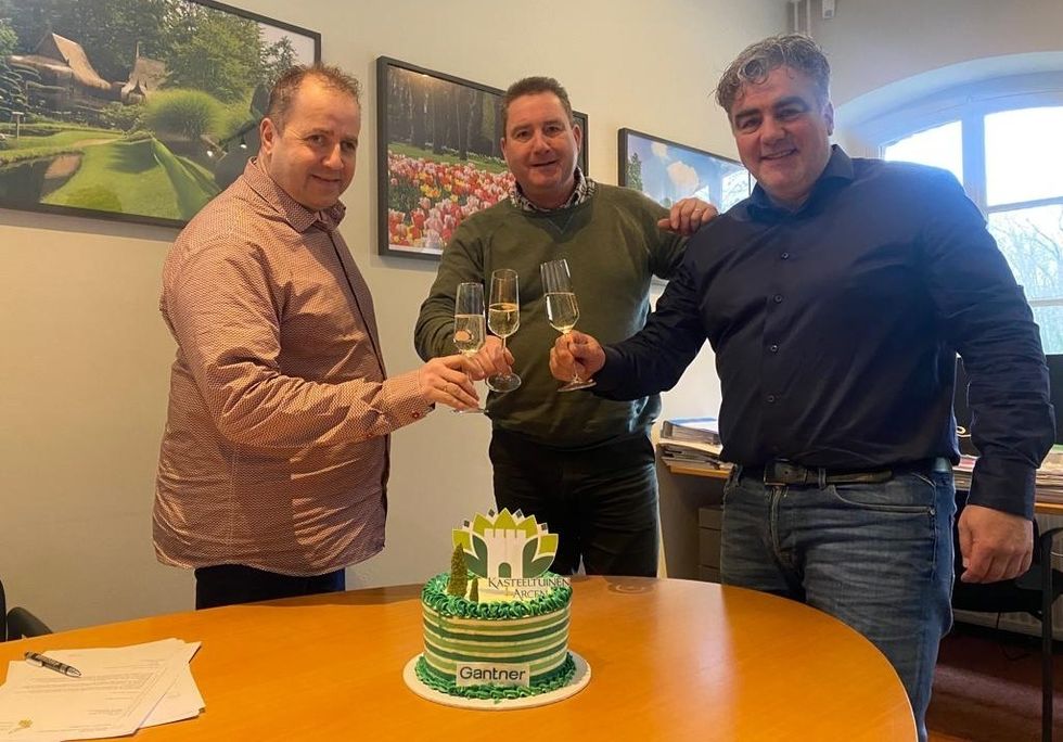 Gantner Ticketing Kasteeltuinen Arcen contract signing