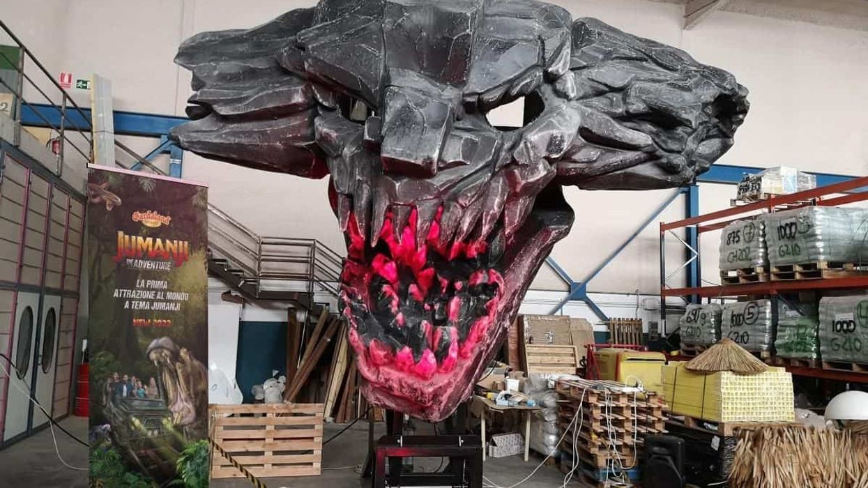 gardaland stone giant animatronic jumanji ride