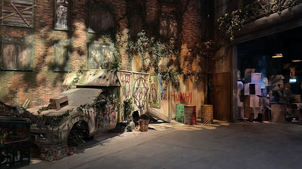 genting skyworlds planet of the apes ride