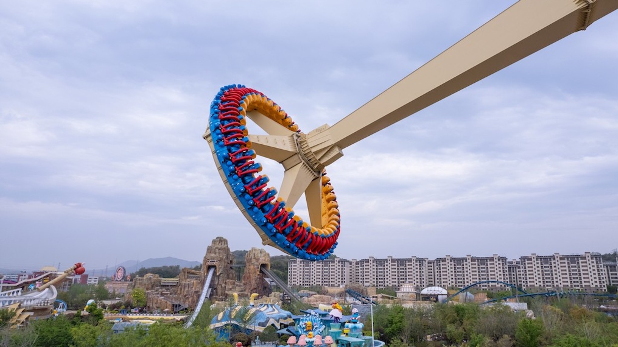 Giant Frisbee OCT Happy Valley Nanjing from Huss
